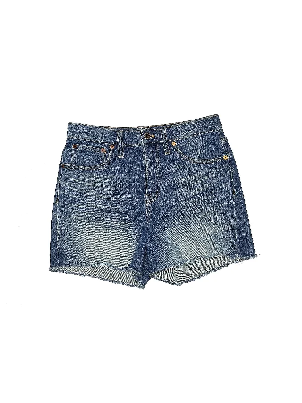 Mid-Rise Denim Shorts in Medium Wash