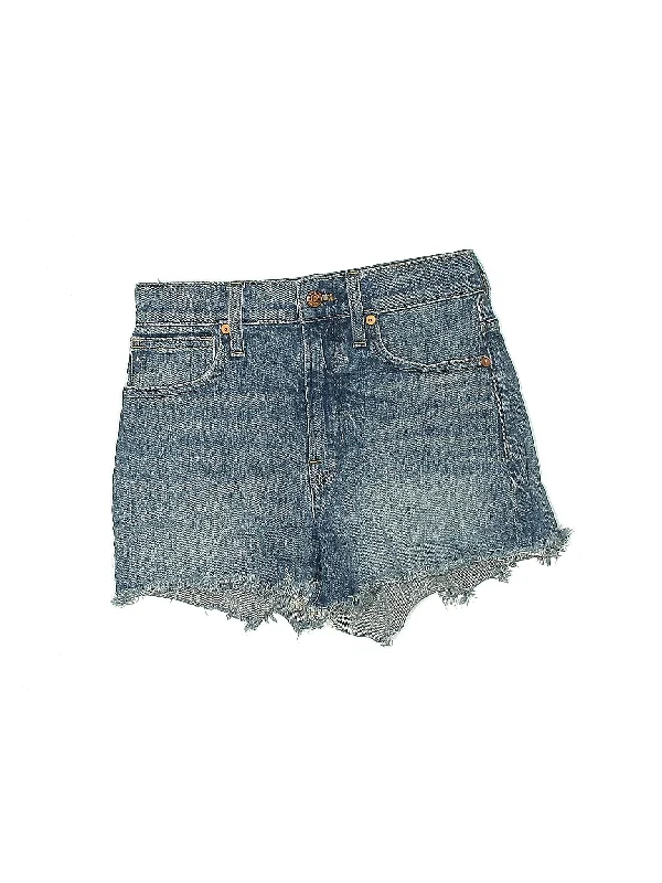 Mid-Rise Denim Shorts in Medium Wash